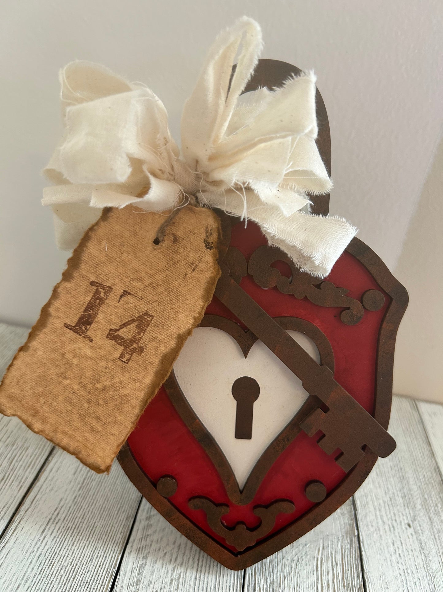 Valentine Padlock Shelf Sitter
