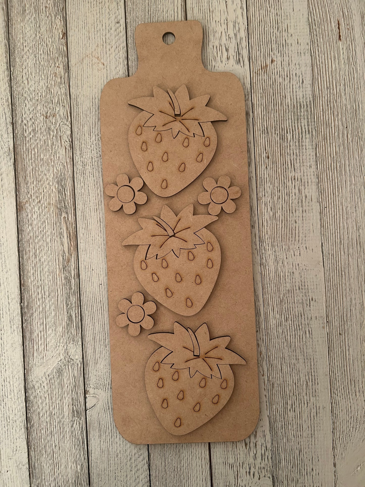 Strawberry Cutting Board Leaner